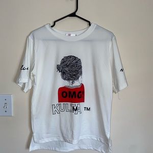Shein over sized graphic white t shirt - brand new